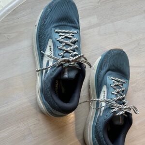 Brooks Men's Teal and Cream Athletic Shoes